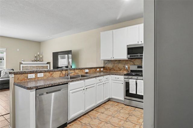 1830 Sun Point Court, Humble, TX 77396