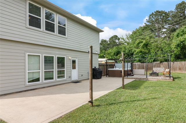 1830 Sun Point Court, Humble, TX 77396