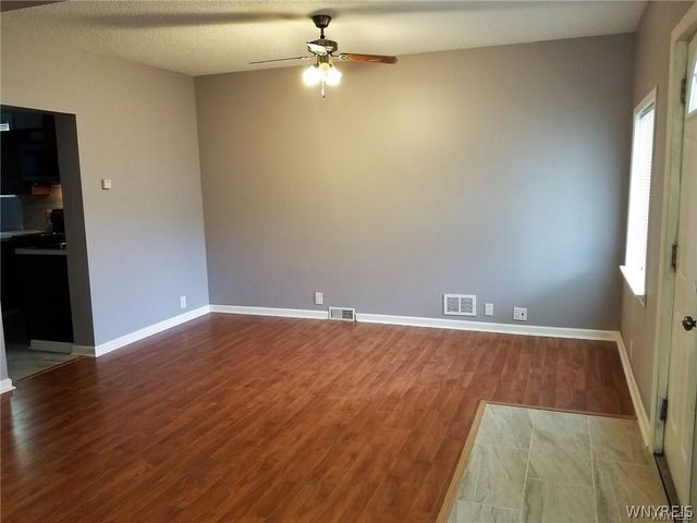 2225 Falls Street, Niagara Falls, NY 14303