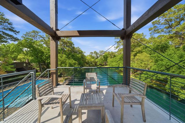160 Litchfield Lane, Houston, TX 77024