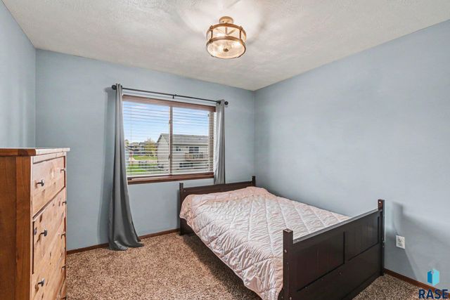 4612 S Wassom Ave Avenue, Sioux Falls, SD 57106