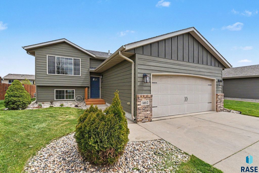 4612 S Wassom Ave Avenue, Sioux Falls, SD 57106