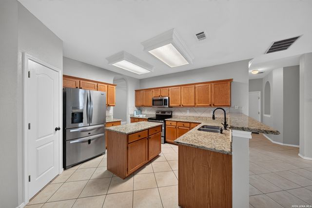 104 Cloud Crossing, Cibolo, TX 78108