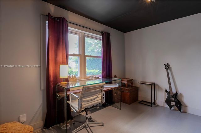 1174 Garfield St, Hollywood, FL 33019