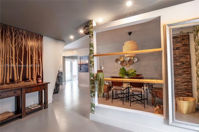 1174 Garfield St, Hollywood, FL 33019