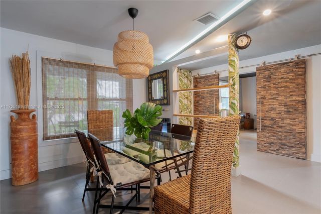 1174 Garfield St, Hollywood, FL 33019