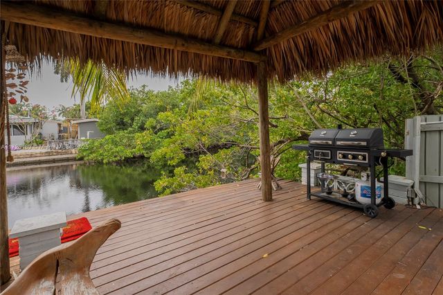 1174 Garfield St, Hollywood, FL 33019