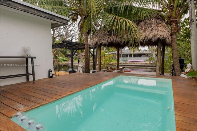 1174 Garfield St, Hollywood, FL 33019