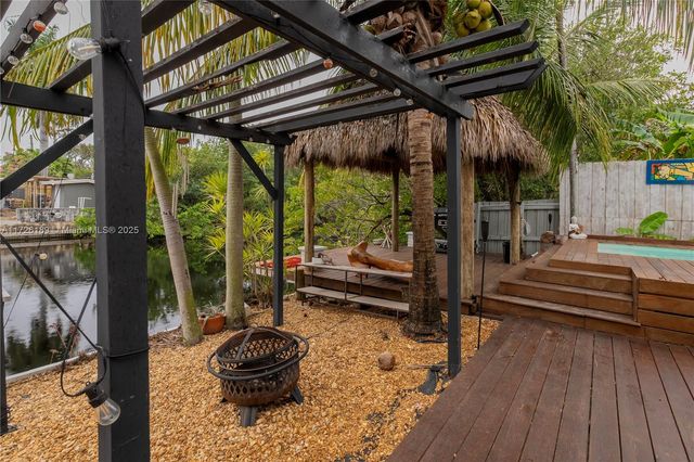 1174 Garfield St, Hollywood, FL 33019