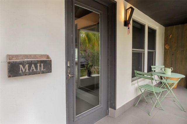 1174 Garfield St, Hollywood, FL 33019