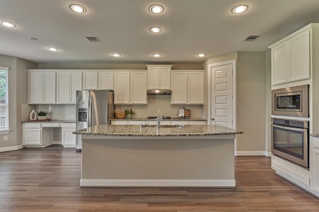 4043 Steep Woods Drive, Spring, TX 77386