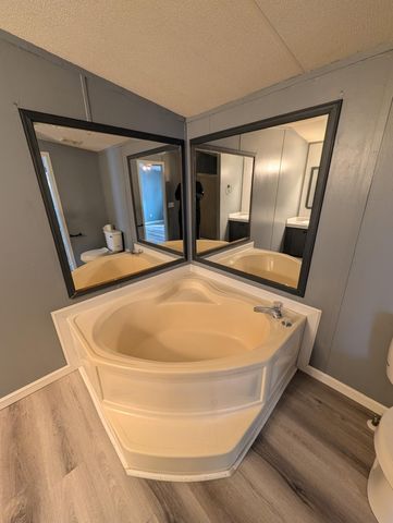 75 Bluegrass Road, East Bernstadt, KY 40729