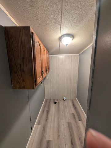 75 Bluegrass Road, East Bernstadt, KY 40729