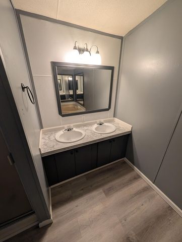 75 Bluegrass Road, East Bernstadt, KY 40729