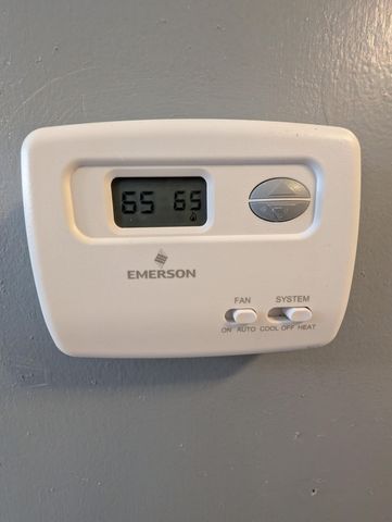 75 Bluegrass Road, East Bernstadt, KY 40729