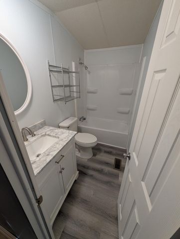 75 Bluegrass Road, East Bernstadt, KY 40729