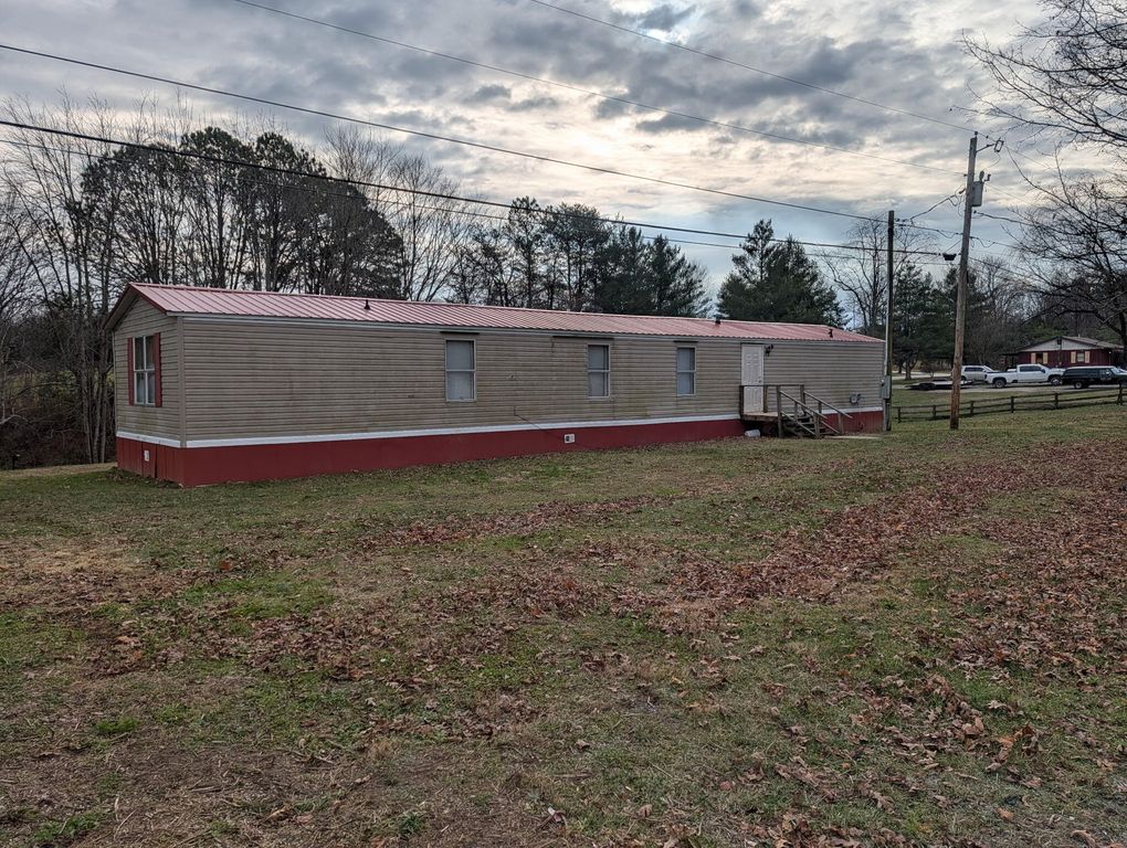 75 Bluegrass Road, East Bernstadt, KY 40729