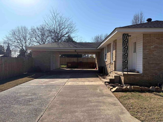 702 S 13th Street, Arkadelphia, AR 71923