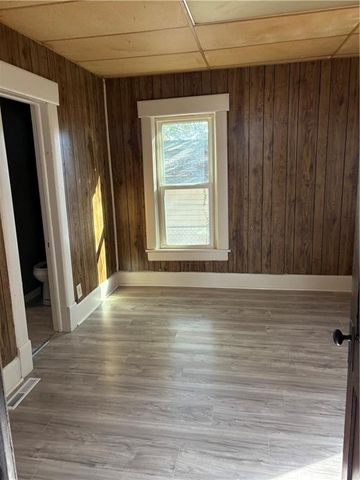 406 E 8th Street, Pittsburg, KS 66762