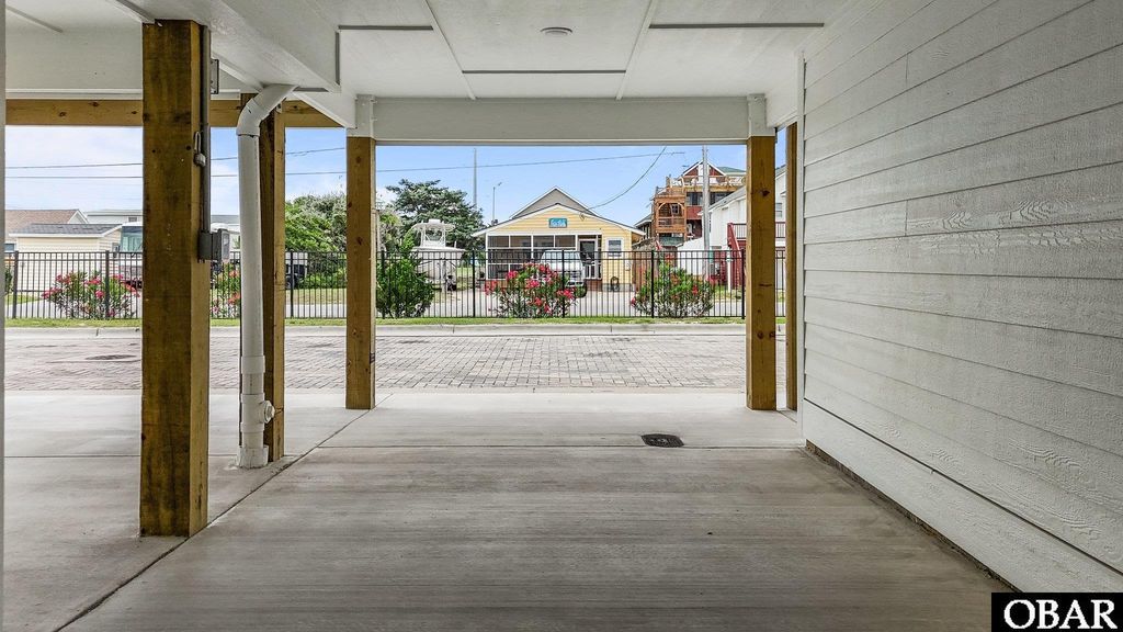 Image 11 of property listing at 902 S Virginia Dare Trail Unit 703, Kill Devil Hills, NC 27948