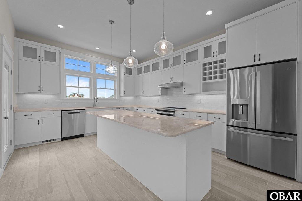 Image 14 of property listing at 902 S Virginia Dare Trail Unit 703, Kill Devil Hills, NC 27948