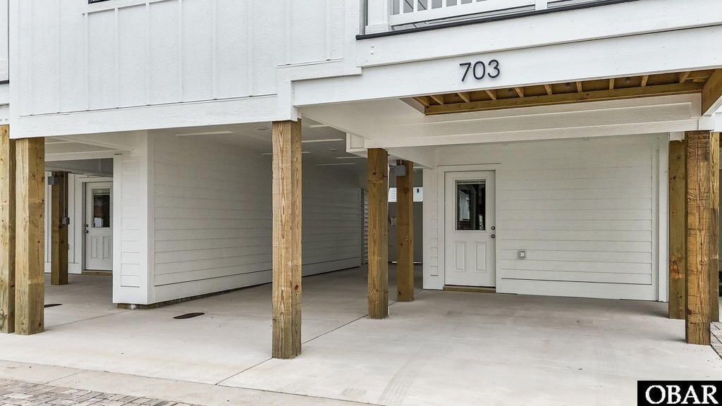 Image 9 of property listing at 902 S Virginia Dare Trail Unit 703, Kill Devil Hills, NC 27948