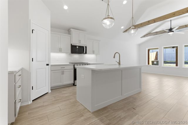 11406 E 93rd Place North, Owasso, OK 74055
