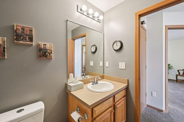 7801 Meadowlark Lane S, Reynoldsburg, OH 43068