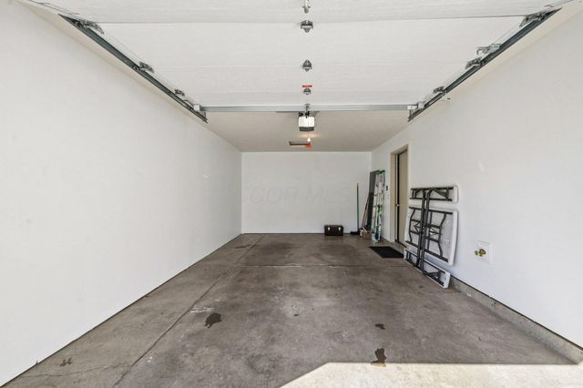 7801 Meadowlark Lane S, Reynoldsburg, OH 43068