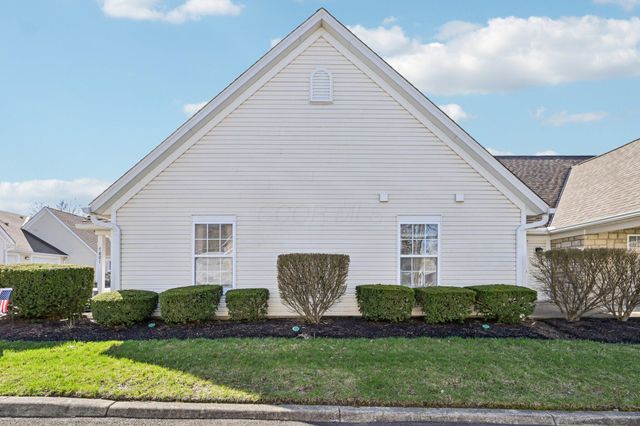 7801 Meadowlark Lane S, Reynoldsburg, OH 43068