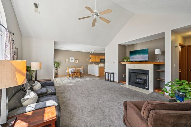 7801 Meadowlark Lane S, Reynoldsburg, OH 43068