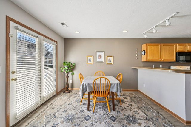 7801 Meadowlark Lane S, Reynoldsburg, OH 43068