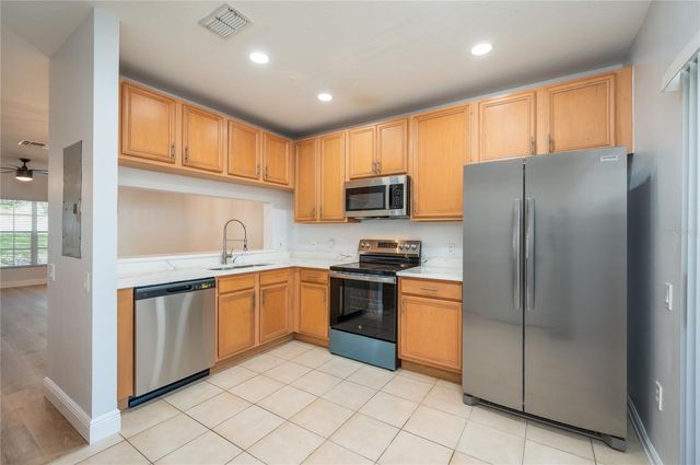 1150 VINELAND PLACE, Lake Mary, FL 32746