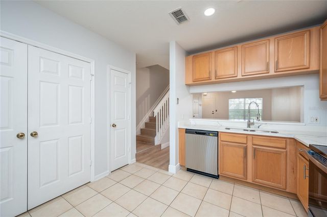 1150 VINELAND PLACE, Lake Mary, FL 32746