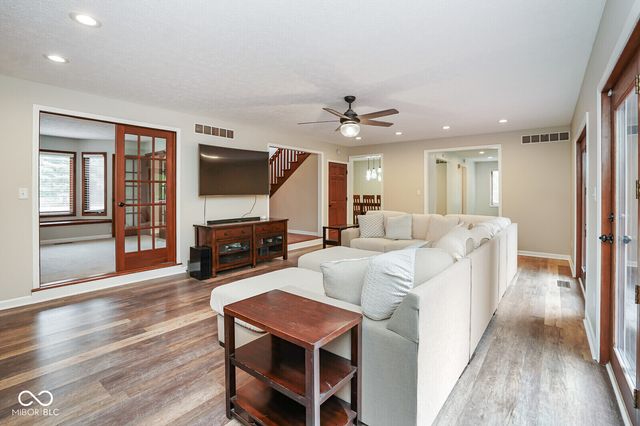 1767 N Sugar Creek Trail, Greenfield, IN 46140