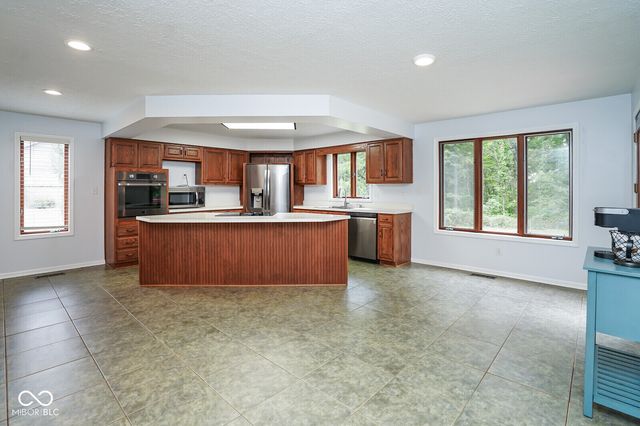 1767 N Sugar Creek Trail, Greenfield, IN 46140