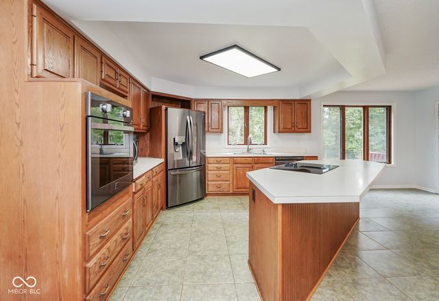 1767 N Sugar Creek Trail, Greenfield, IN 46140