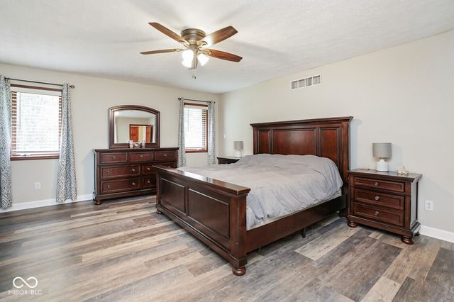 1767 N Sugar Creek Trail, Greenfield, IN 46140