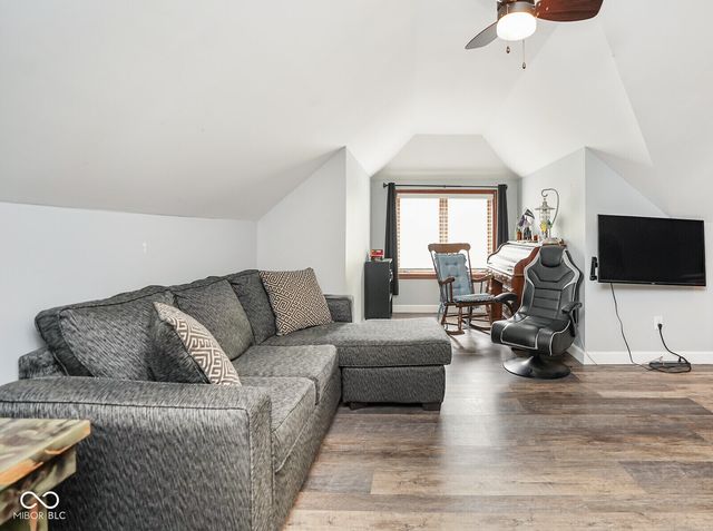 1767 N Sugar Creek Trail, Greenfield, IN 46140