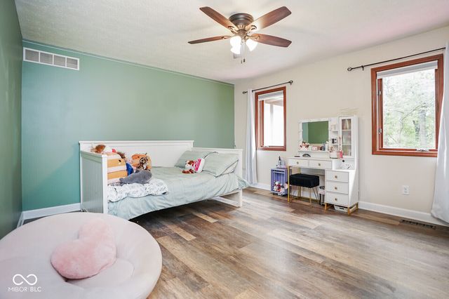 1767 N Sugar Creek Trail, Greenfield, IN 46140