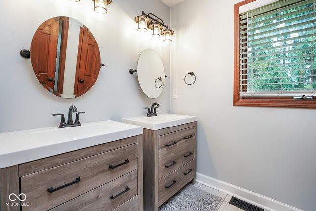 1767 N Sugar Creek Trail, Greenfield, IN 46140