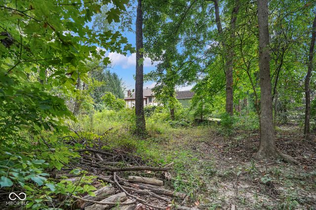 1767 N Sugar Creek Trail, Greenfield, IN 46140