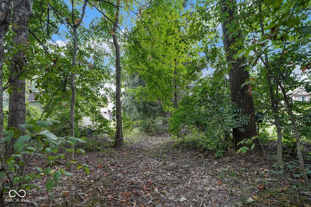 1767 N Sugar Creek Trail, Greenfield, IN 46140