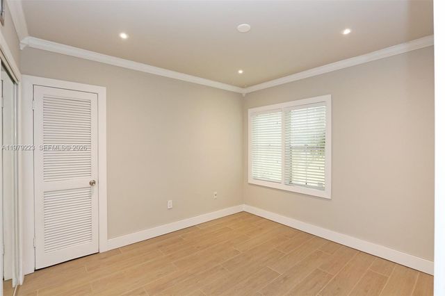 3395 Franklin Ave D, Miami, FL 33133