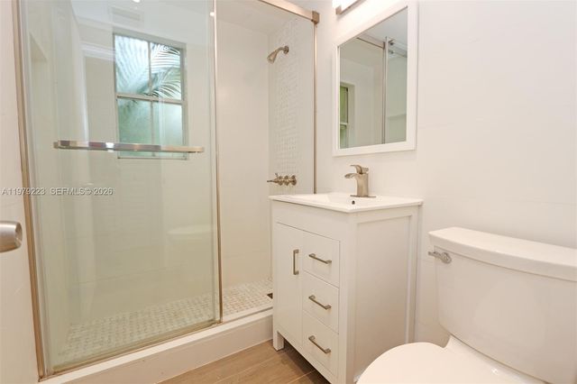 3395 Franklin Ave D, Miami, FL 33133