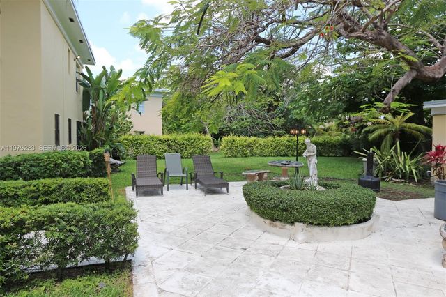 3395 Franklin Ave D, Miami, FL 33133