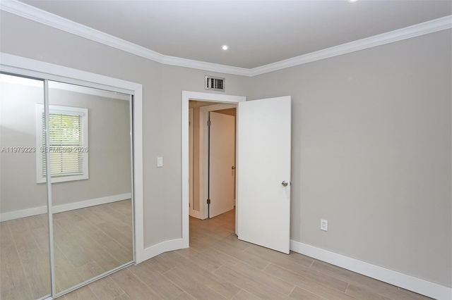 3395 Franklin Ave D, Miami, FL 33133