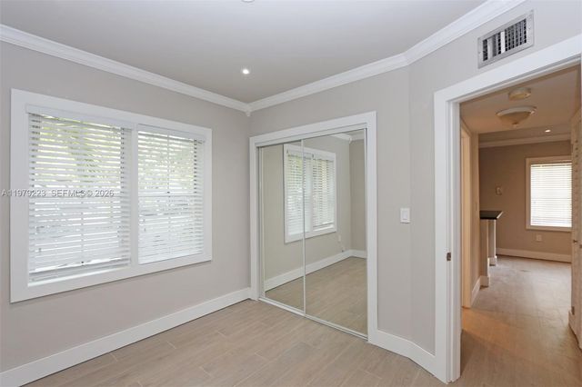 3395 Franklin Ave D, Miami, FL 33133