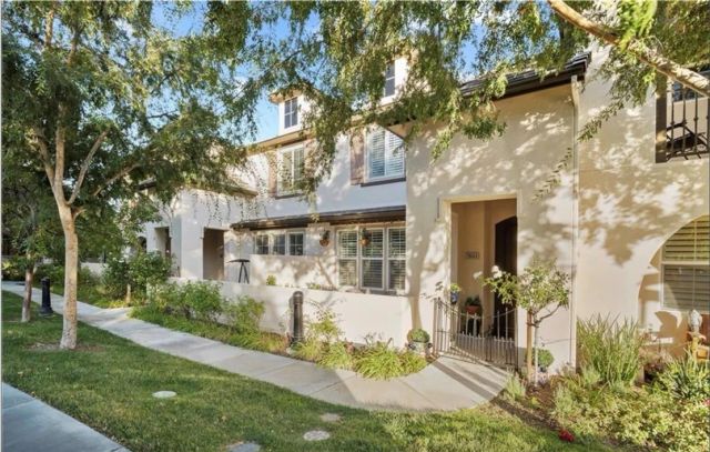 28669 Pietro Drive, Valencia, CA 91354