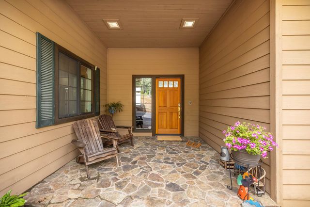 7410 White Oak Dr, Placerville, CA 95667